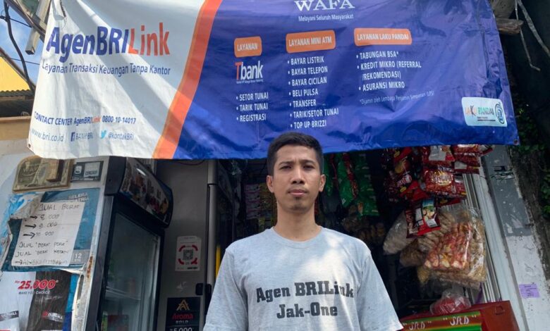 BRILink Menjadi Primadona Pedagang Kelontong di Sekitar Tugu Monas