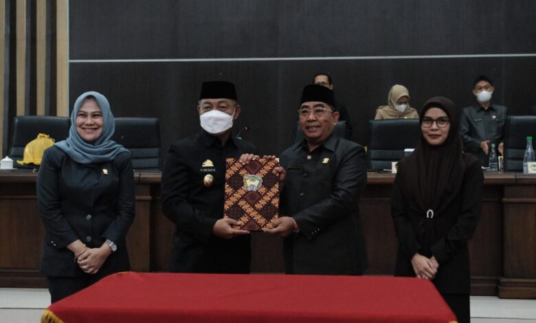 DPRD Sahkan Perda Pertanggungjawaban Pelaksanaan APBD Pemkab Gowa 2021