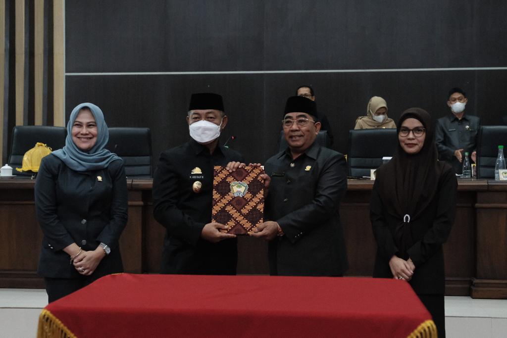 DPRD Sahkan Perda Pertanggungjawaban Pelaksanaan APBD Pemkab Gowa 2021