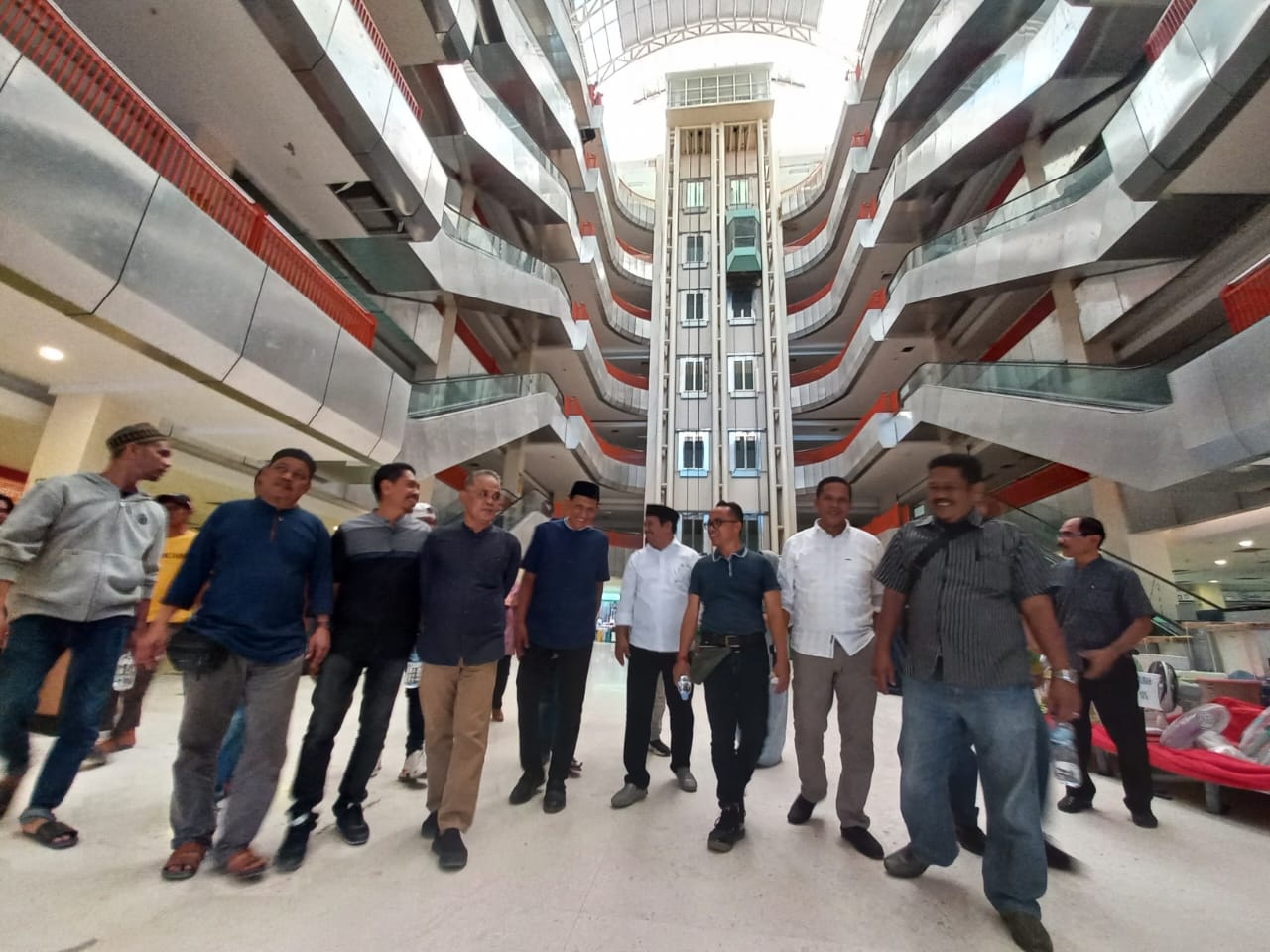 Pasar Sentral Makassar Memprihatinkan Sepi Pengunjung Pedagang Mengeluh