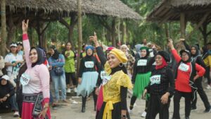 Para peserta zumba aerobic competition sedang mengikuti acara ini