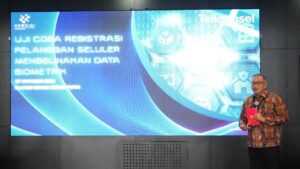 Direktur Sales Telkomsel, Stanislaus Susatyo, berharap kebijakan ini dapat memberikan manfaat optimal bagi masyarakat, khususnya dalam melindungi data pelanggan dari risiko pemalsuan dan penyalahgunaan identitas.