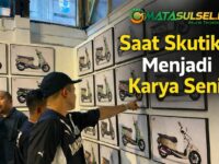 Pengunjung mengamati karya seni Grand Filano Hybrid dalam pameran Classy Artsy Challenge di Jakarta.